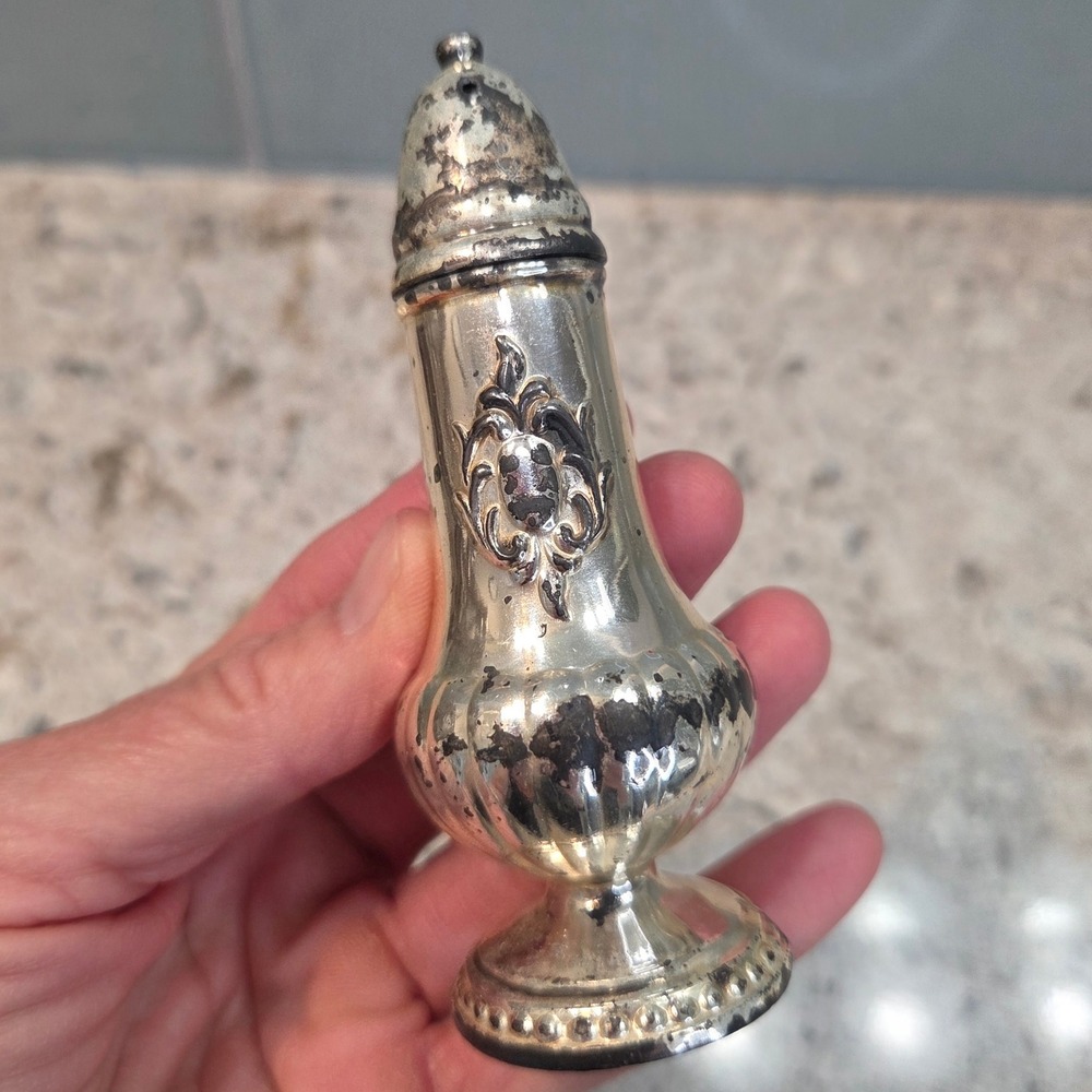Vintage Silver Plated Salt Pepper Shaker Ornate Crest 305 Made in USA 4 Inch